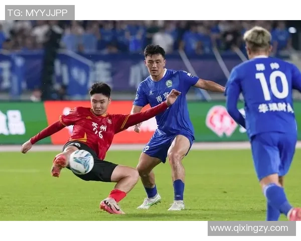 南京足球队携手变革提升配合默契引发热议与期待